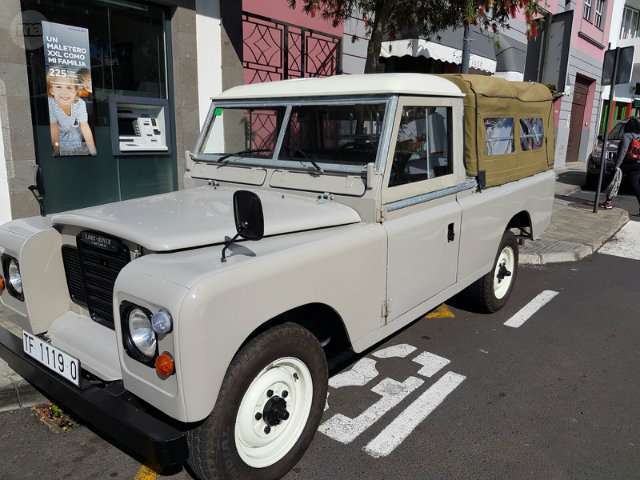 land rover santana defender pick up