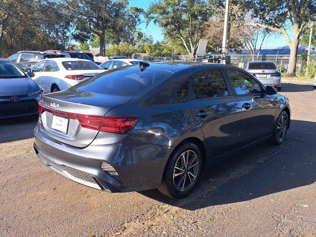 2022 kia forte lxs