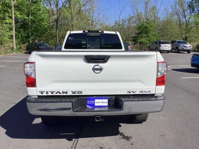 2017 nissan titan xd sv