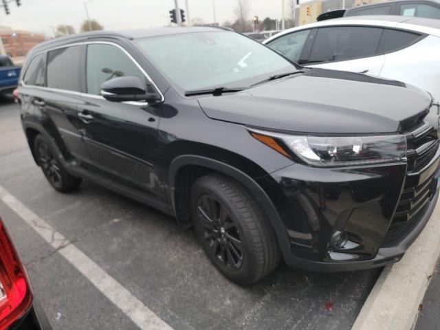 2019 toyota highlander se