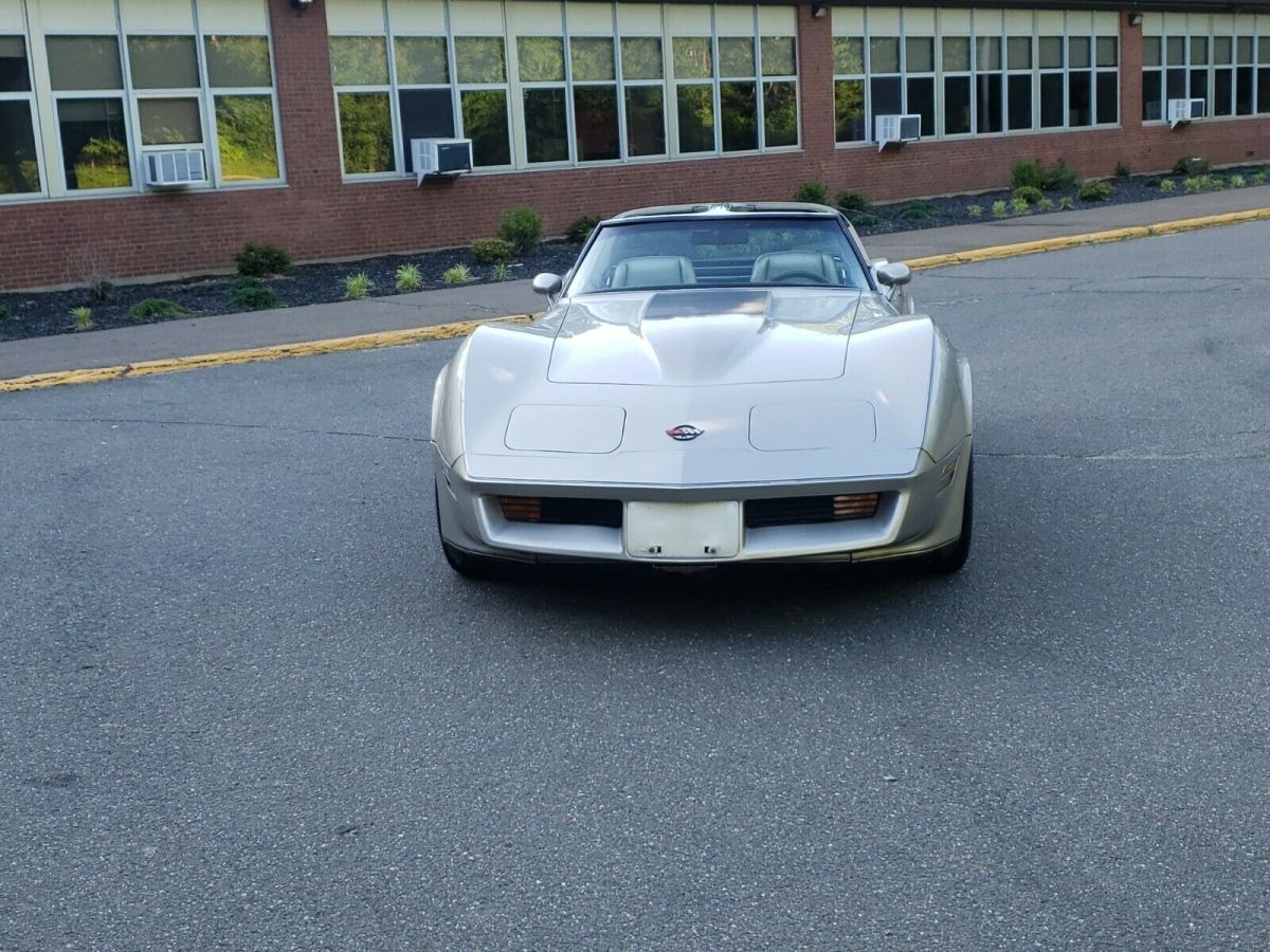 1982 chevrolet corvette collectors edition clean!! t-tops cold a/c 49k miles