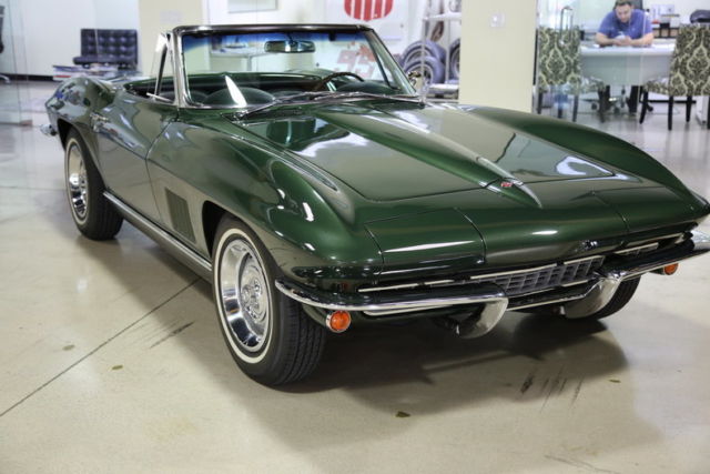 1967 corvette stingray convertible, restored, 383 v8, muncie 4-speed, new top!!!