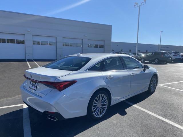 2022 toyota avalon limited