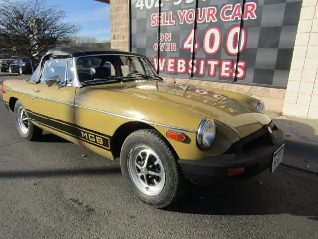 1975 mg mgb convertible 4 - speed serviced very nice low miles unspecified gasol
