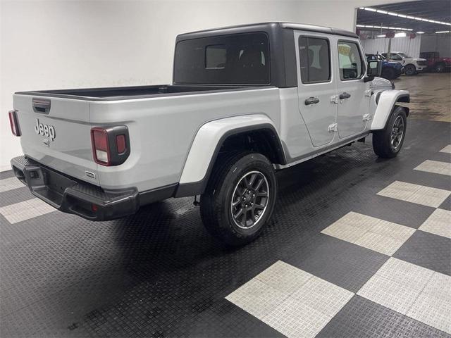 2023 jeep gladiator overland