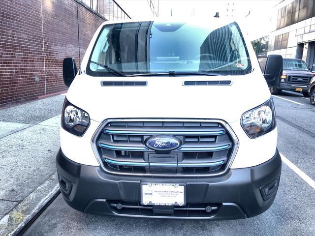 2022 ford transit-350 base