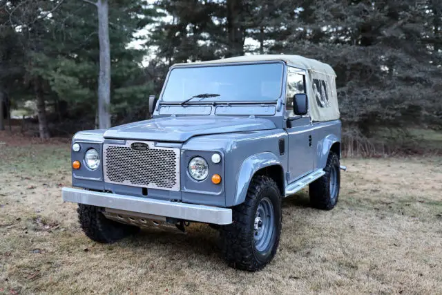 no reserve! 1993 defender 90 200tdi soft top low miles watch video!