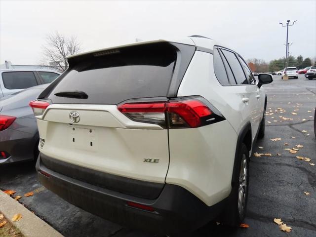 2021 toyota rav4 xle premium