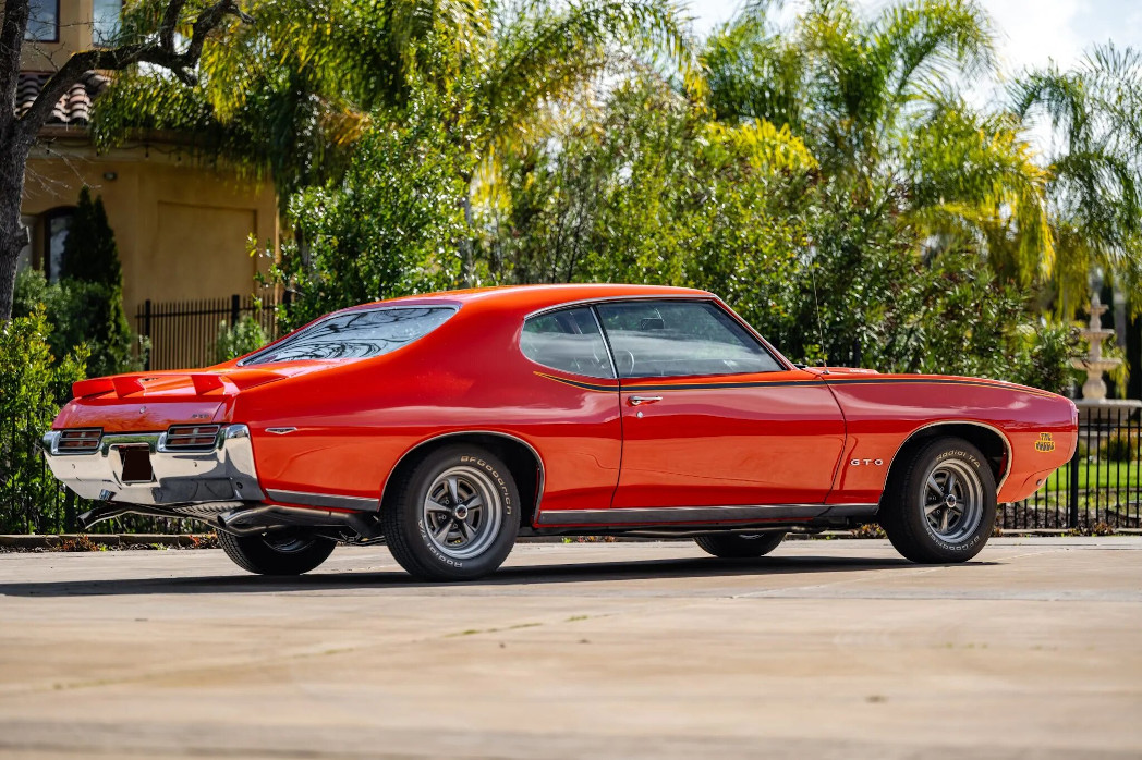 pontiac gto judge