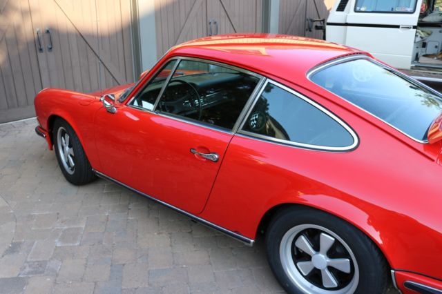 1970 porsche 911 t coupe matching numbers, beautifully restored. rebuilt engine