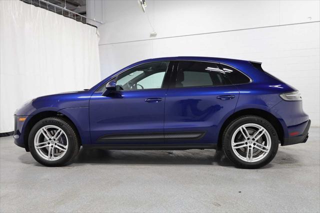 2022 porsche macan base