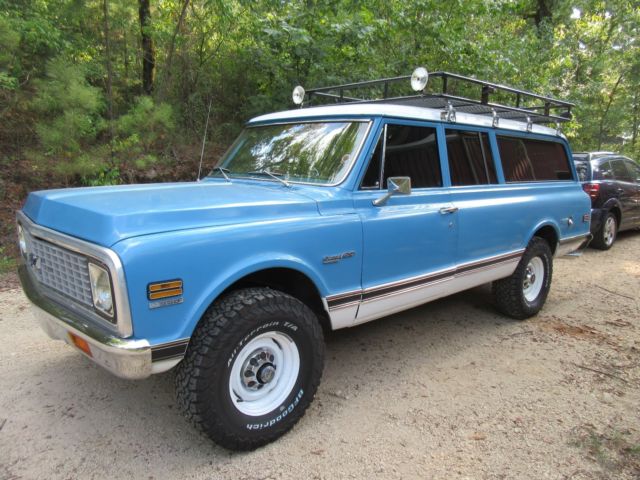 1972 chevy suburban 3/4 ton 4wd 3 door