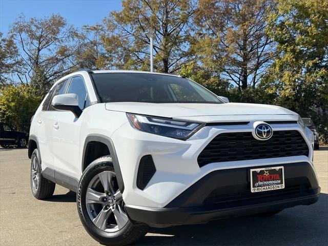 2022 toyota rav4 xle
