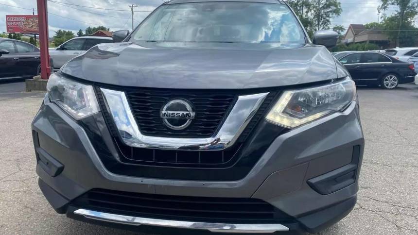 2020 nissan rogue sv