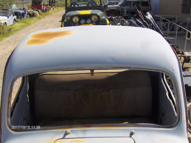 1952 ford pick up truck 1/2 ton