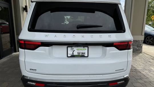2022 Jeep Wagoneer