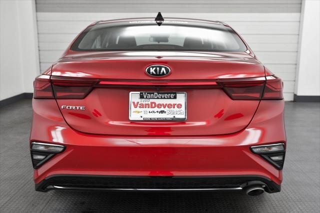 2021 kia forte lxs
