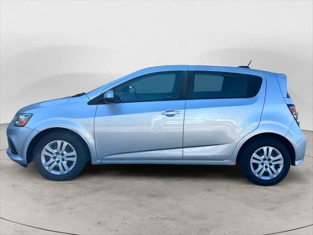 2020 chevrolet sonic fwd hatchback 1fl 5-door