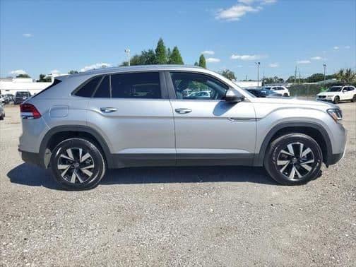 2023 volkswagen atlas cross sport 2.0t se in lakeland, florida