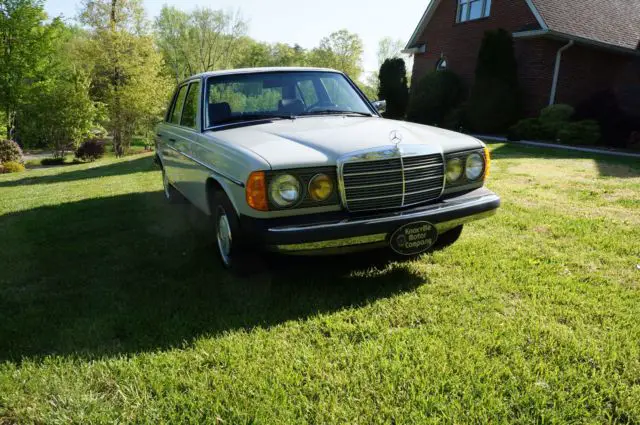 1980 mercedes 240d, low miles, 94k ,very nice neat history