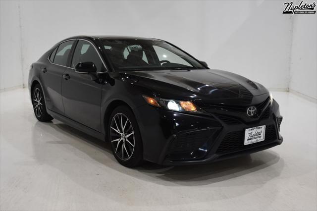 2023 toyota camry se