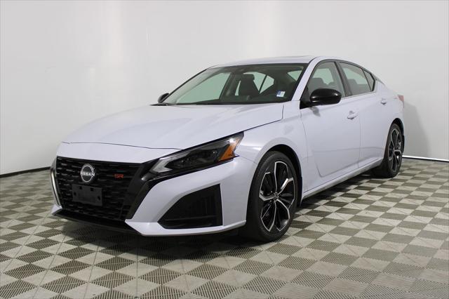 2023 nissan altima sr fwd
