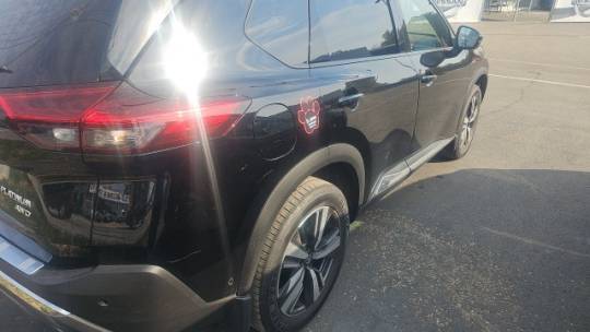 2021 nissan rogue platinum