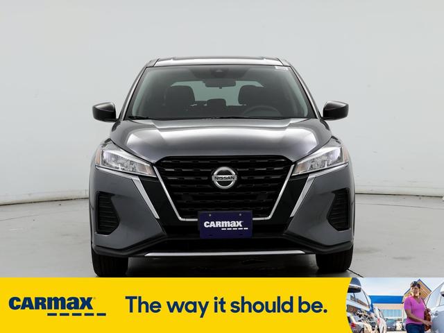 2021 nissan kicks s