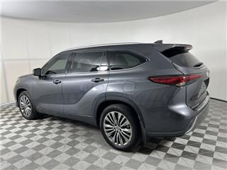 2022 Toyota Highlander hybrid platinum