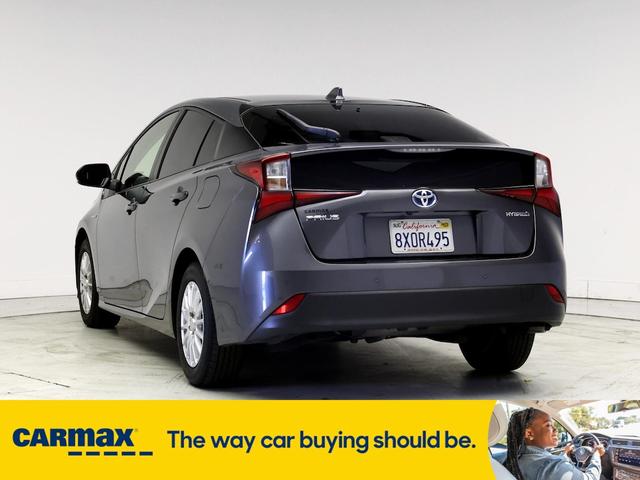 2022 toyota prius le