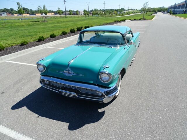 seafoam green 1957 oldsmobile super 88 j2 371 rocket v8 tri-power j2 automatic