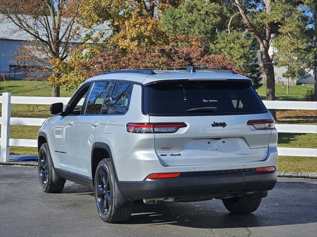 2021 jeep grand cherokee l laredo