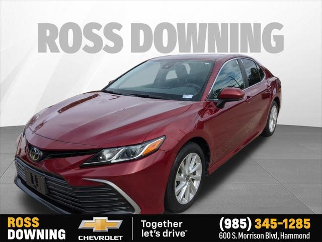 2021 toyota camry le