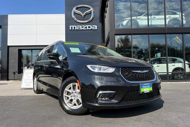 2022 chrysler pacifica touring l