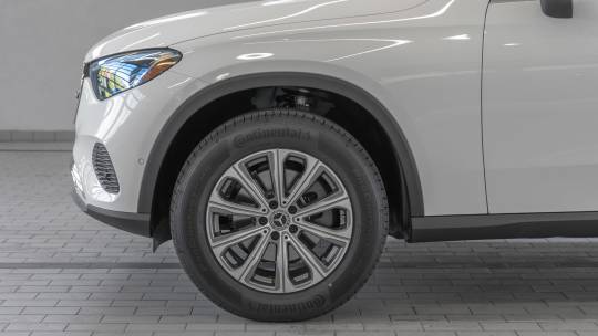 2025 Mercedes-Benz GLC