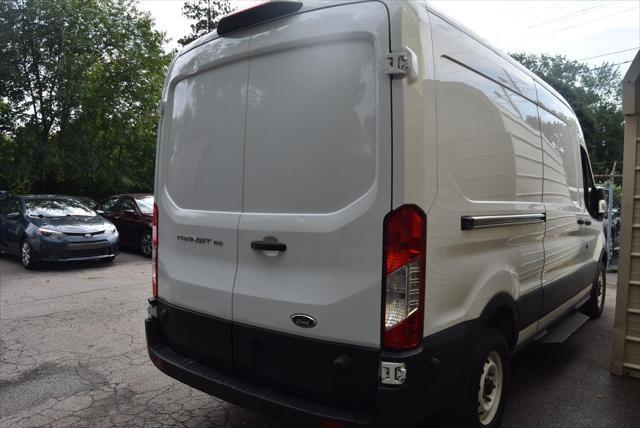 2019 ford transit-150 base