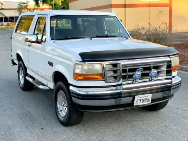 1993 ford bronco xlt 5.8... ....... clean !!!! rust free cali truck !!