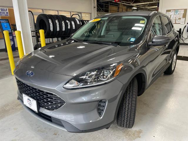 2021 ford escape se