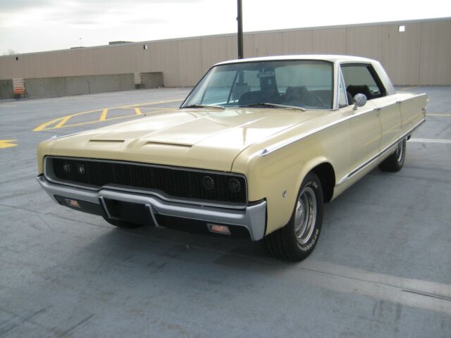 1966 chrysler custom , factory stick car