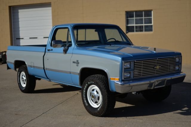 1984 chevrolet c20 silverado 4x4 - 350 v8 automatic loaded - super clean classic