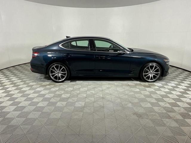2023 genesis g70 2.0t