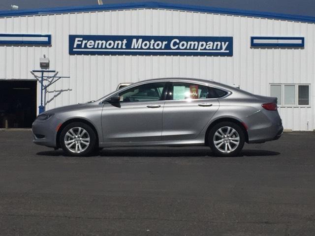 2015 chrysler 200 limited limited 4dr sedan for sale in clark, wyoming