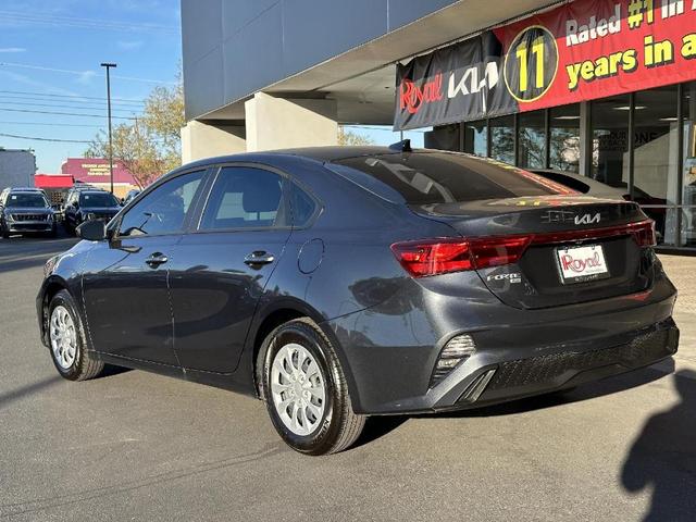2024 kia forte lx