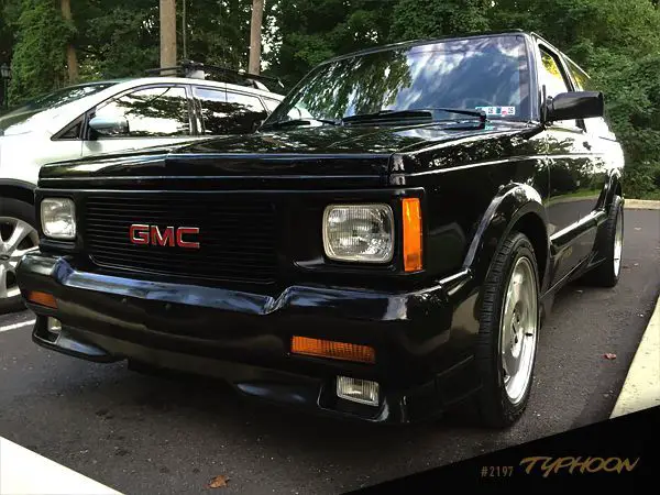 1993 gmc typhoon base sport utility 2-door 4.3l #2197