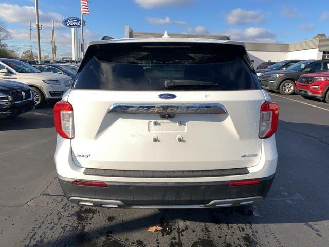 2022 ford explorer xlt