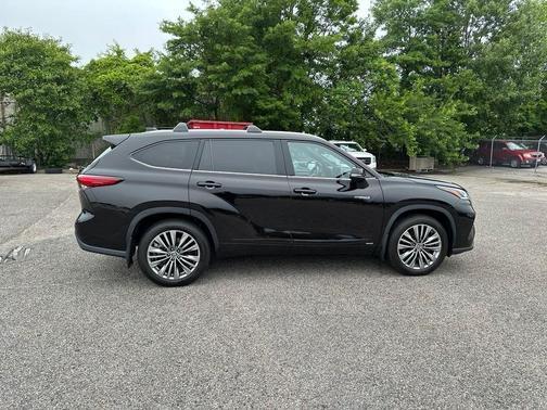 2021 toyota highlander hybrid in saint louis, missouri