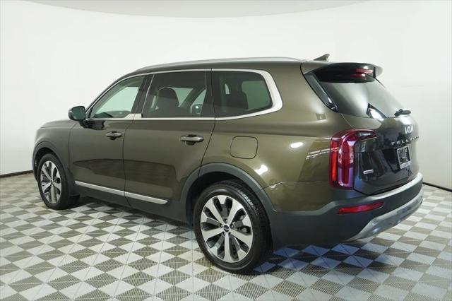 2022 kia telluride s