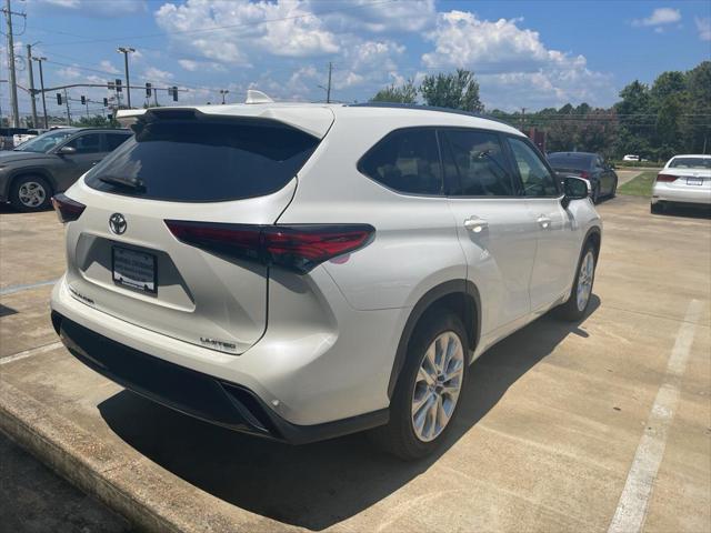 2021 toyota highlander limited