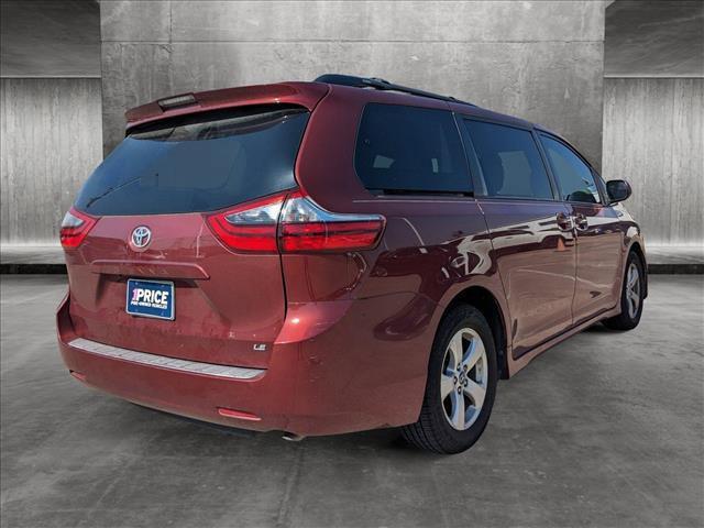 2020 toyota sienna le