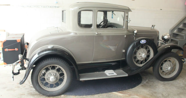 1930 ford model a coupe with rumble seat and chest, great condition